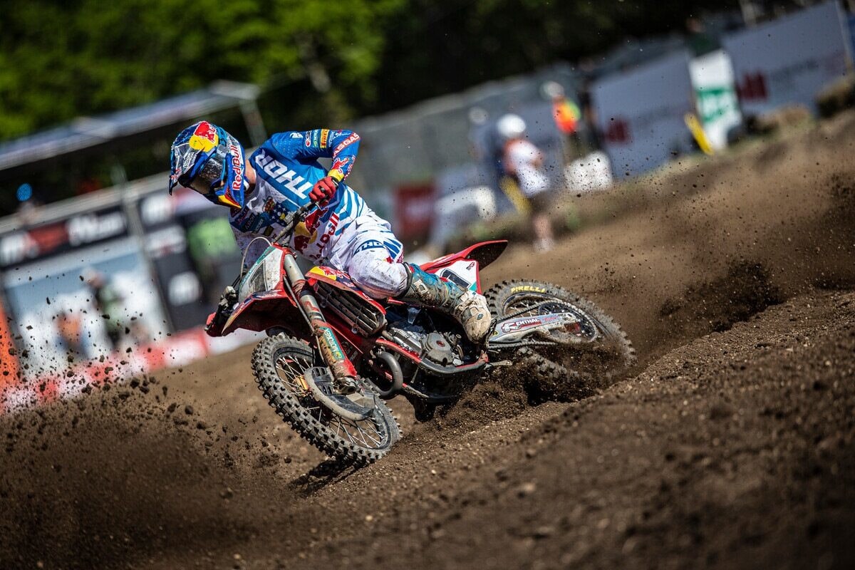 Jorge Prado recupera el liderato en casa