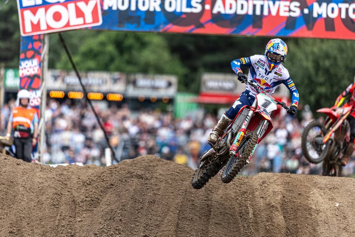 Prado recorta distancias en Lommel